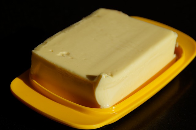 miska na máslo